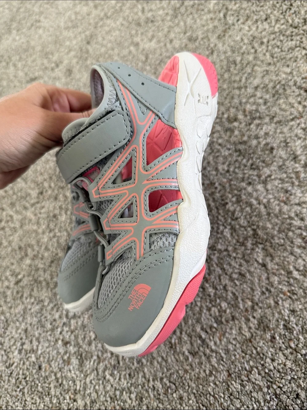 The North Face Girls' Hedgehog Sandal II in Highrise Grey/Sugary Pink 1 youth